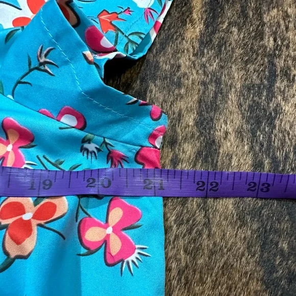 Size Large MISSLOOK blue blouse with red, white, and orange floral design - Picture 5 of 7